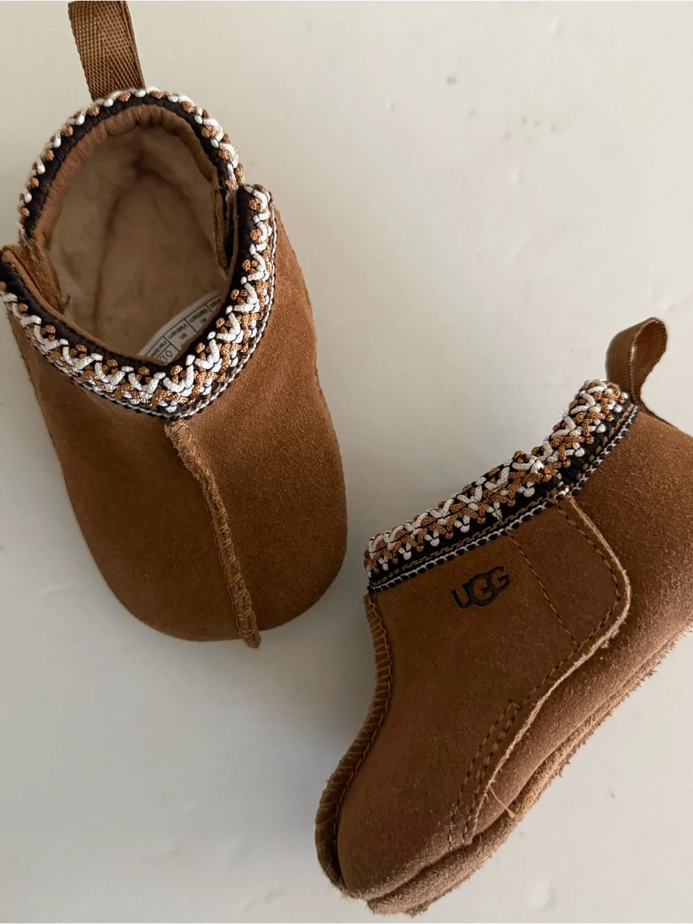 UGG Baby Tasman Bootie in Chestnut. Size 2/3